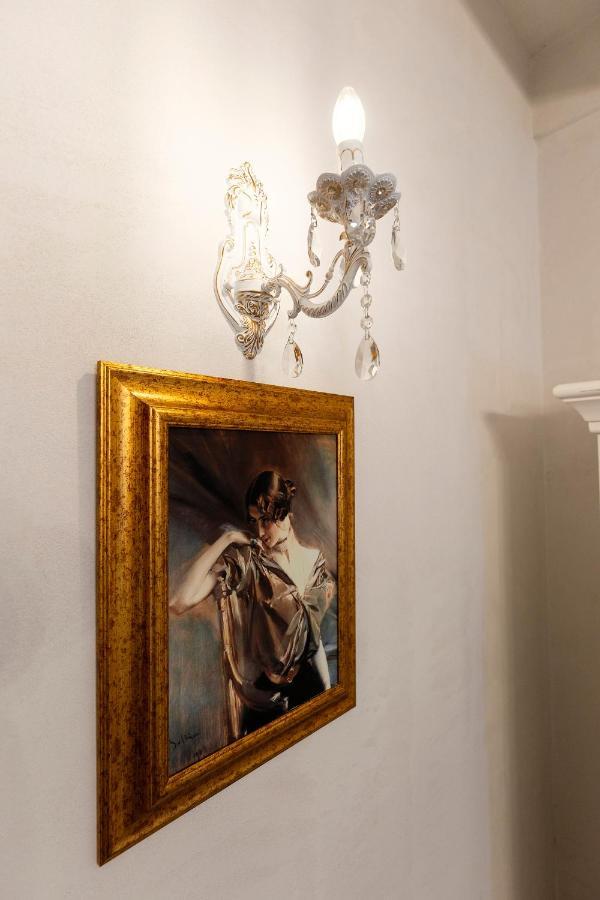 Palazzo Badiale History&Rooms Atella 外观 照片